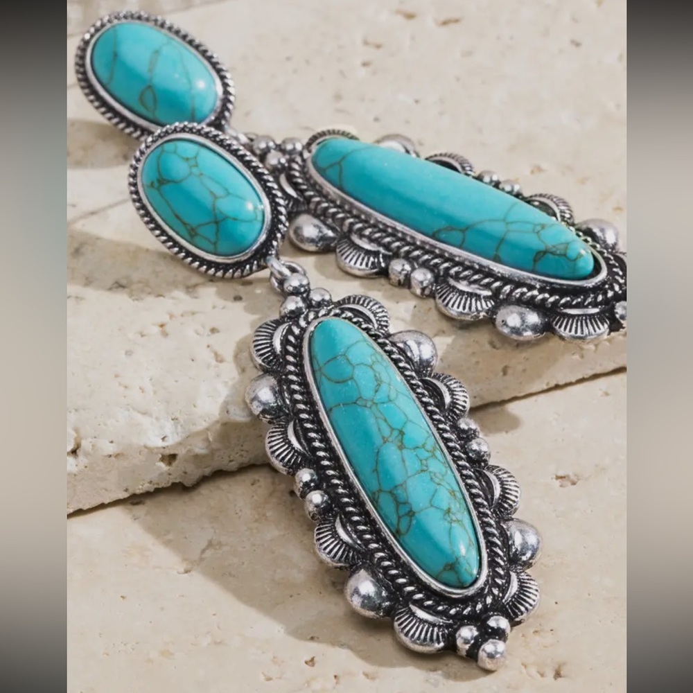 Turquoise Oval Drop Earrings in Silver Tone